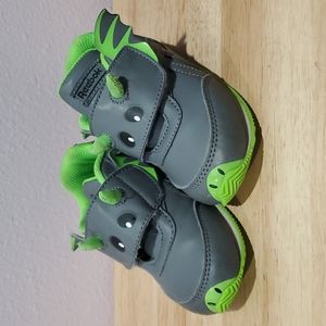 Reebok size 7 dragon shoes